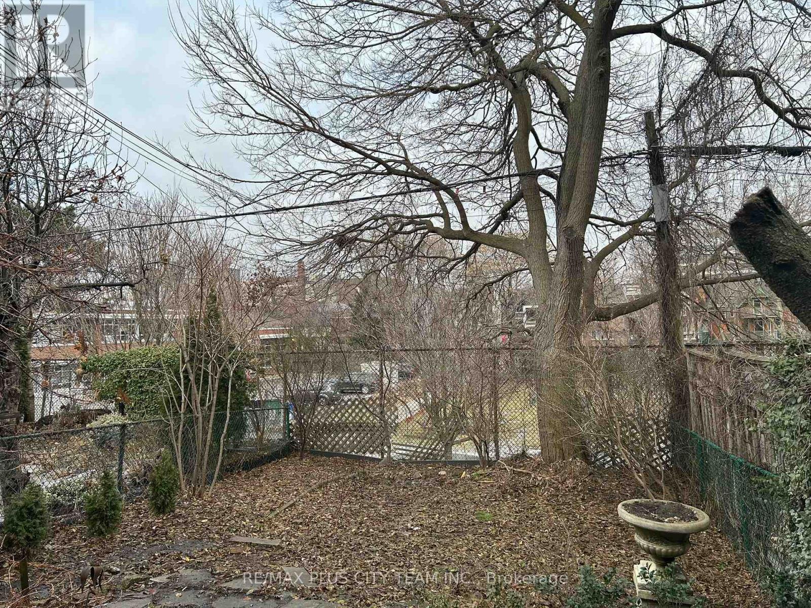 Main - 52 Churchill Avenue, Toronto, Ontario  M6J 2B4 - Photo 19 - C12711262