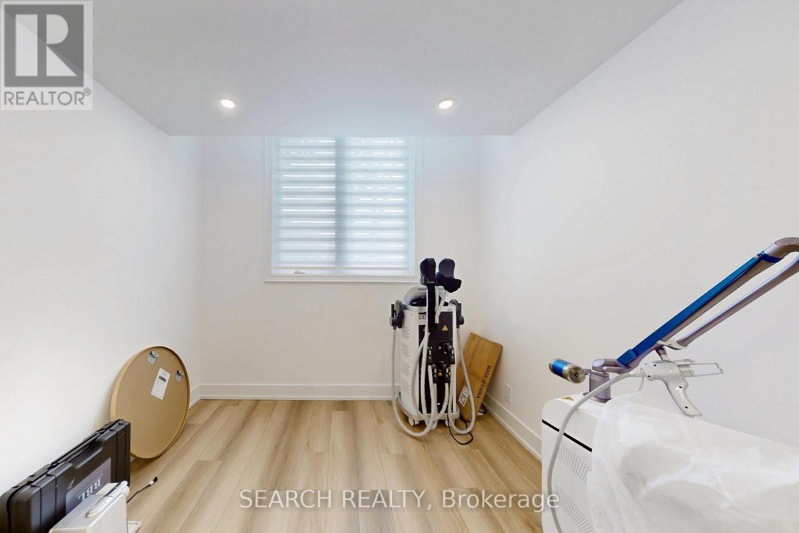 42 Village Centre, Mississauga, Ontario L4Z 1V9 - Photo 12 - W12588440