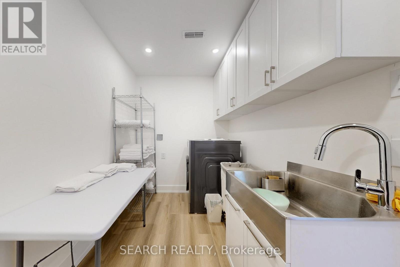 42 Village Centre, Mississauga, Ontario L4Z 1V9 - Photo 15 - W12588440