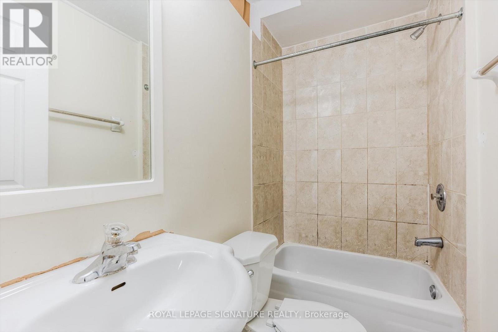 807 Father D'souza Drive, Mississauga, Ontario  L5V 2X5 - Photo 26 - W12711034