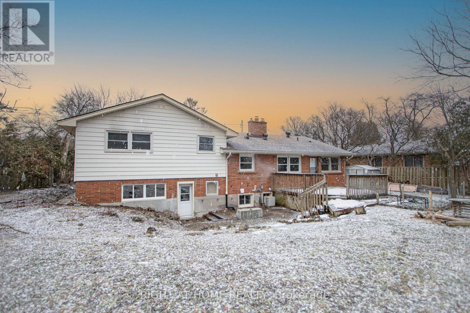 26 Wychwood Parkway, London North, Ontario  N6G 1R5 - Photo 47 - X12710968