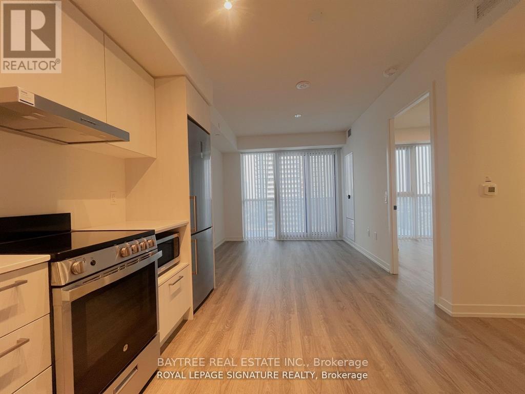 1617 - 195 Commerce Street, Vaughan, Ontario  L4K 0P9 - Photo 1 - N12711256