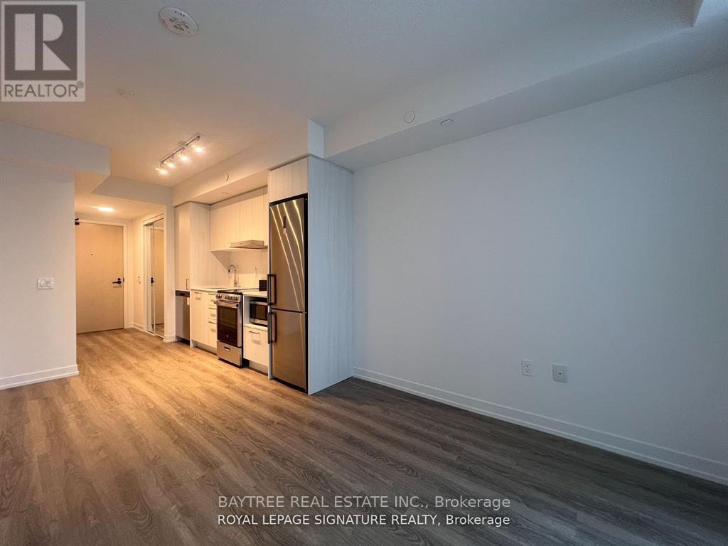 1617 - 195 Commerce Street, Vaughan, Ontario  L4K 0P9 - Photo 2 - N12711256