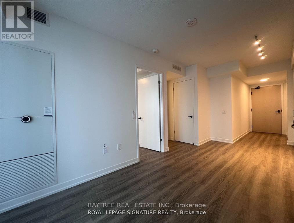 1617 - 195 Commerce Street, Vaughan, Ontario  L4K 0P9 - Photo 4 - N12711256