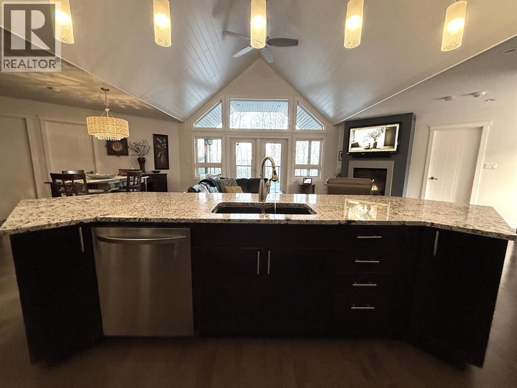 #12 1st Avenue, Joussard, Alberta  T0G 1J0 - Photo 20 - A2278739