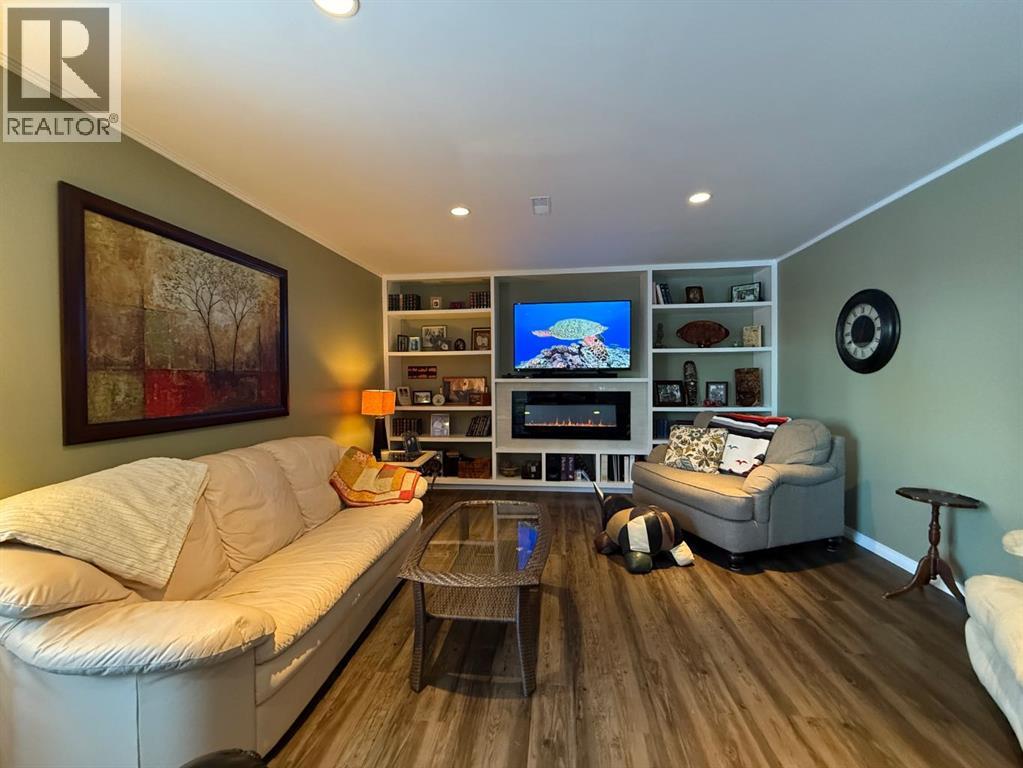 #12 1st Avenue, Joussard, Alberta  T0G 1J0 - Photo 41 - A2278739