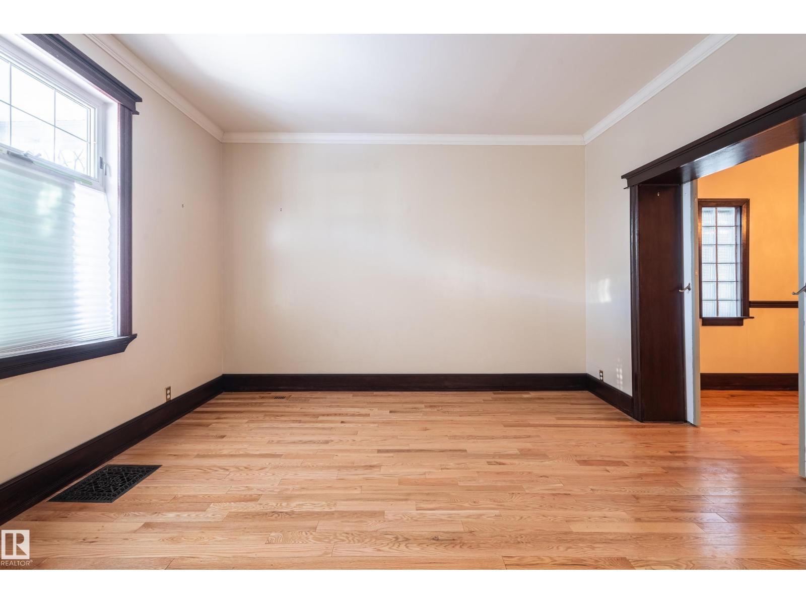 10918 81 Av Nw, Edmonton, Alberta  T6G 0S2 - Photo 8 - E4470518