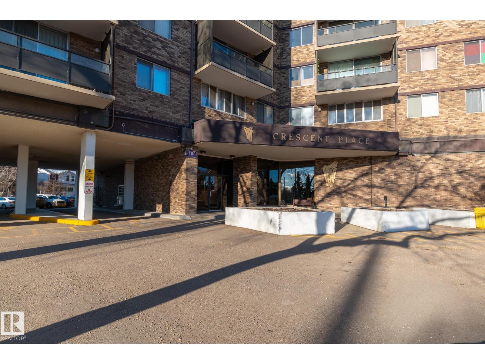 #215 13910 Stony Plain Rd Nw, Edmonton, Alberta  T5N 3R2 - Photo 2 - E4470519