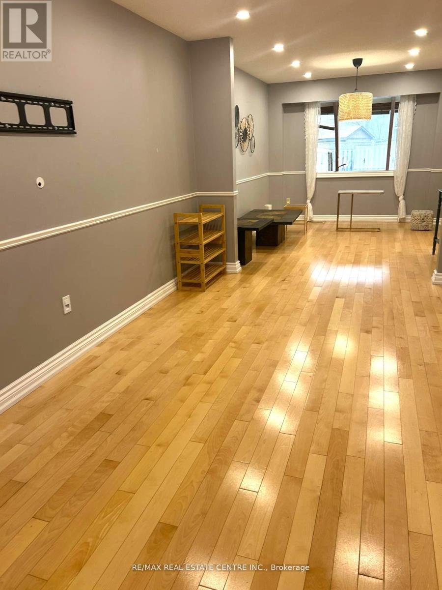 874 Childs Drive, Milton, Ontario  L9T 4J6 - Photo 13 - W12711234