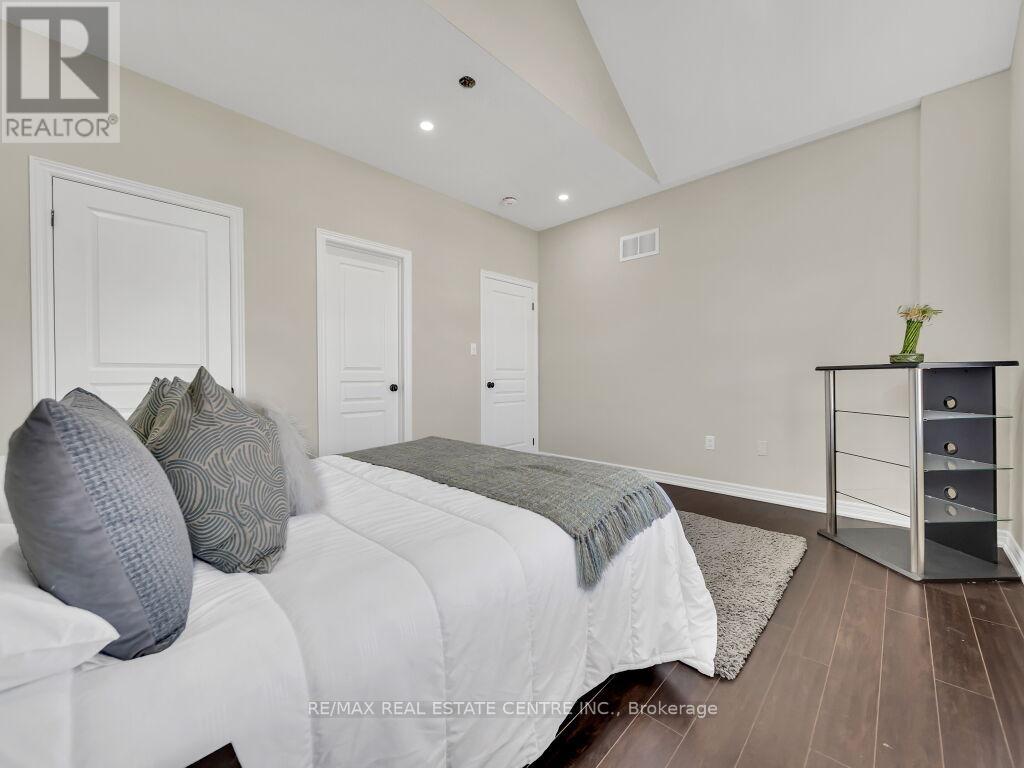 10 Vidal Road, Brampton, Ontario  L6Y 0G8 - Photo 39 - W12711244