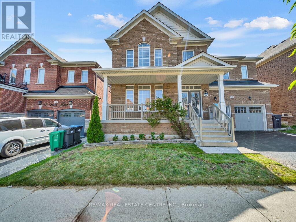 10 Vidal Road, Brampton, Ontario  L6Y 0G8 - Photo 4 - W12711244