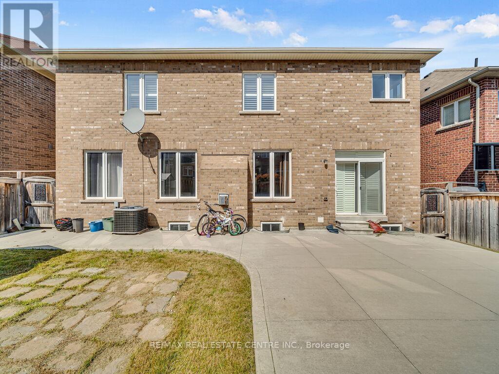10 Vidal Road, Brampton, Ontario  L6Y 0G8 - Photo 44 - W12711244