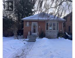 43 VICTORIA BOULEVARD, Toronto, Ontario