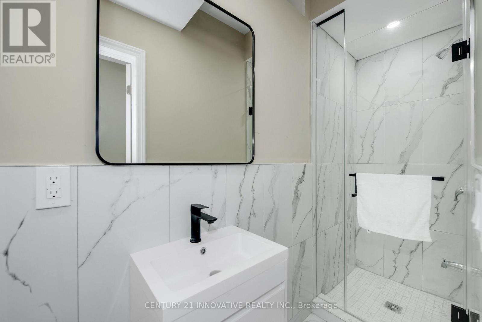 Bsmt - 7160 Justine Dr Avenue, Brampton, Ontario  L4T 1M3 - Photo 11 - W12711276