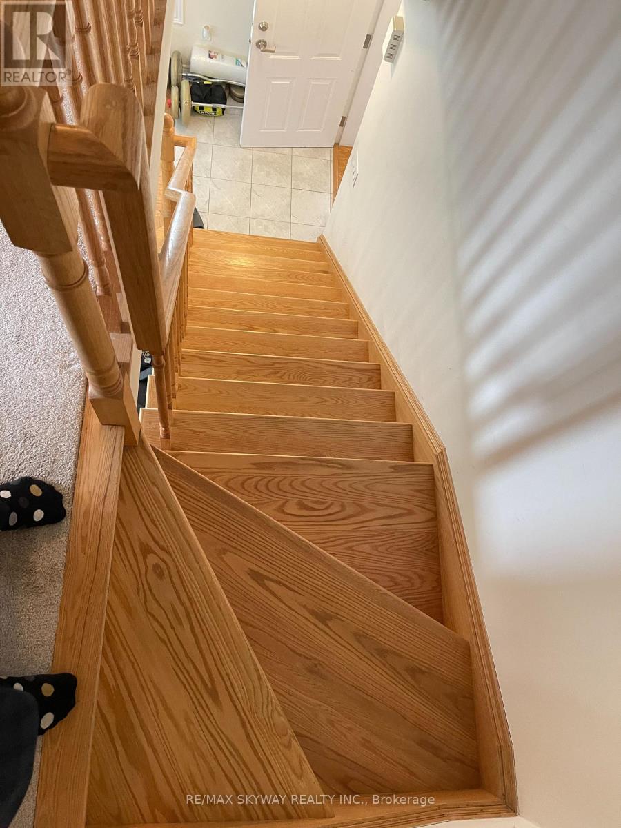 103 - 200 Veterans Drive, Brampton, Ontario  L7A 4S6 - Photo 7 - W12711278