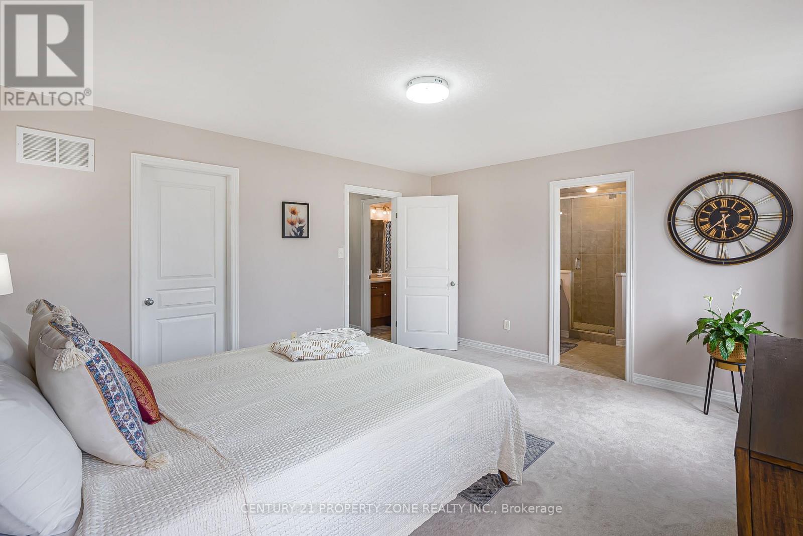 2467 Millstone Drive, Oakville, Ontario  L6M 0H6 - Photo 15 - W12711288