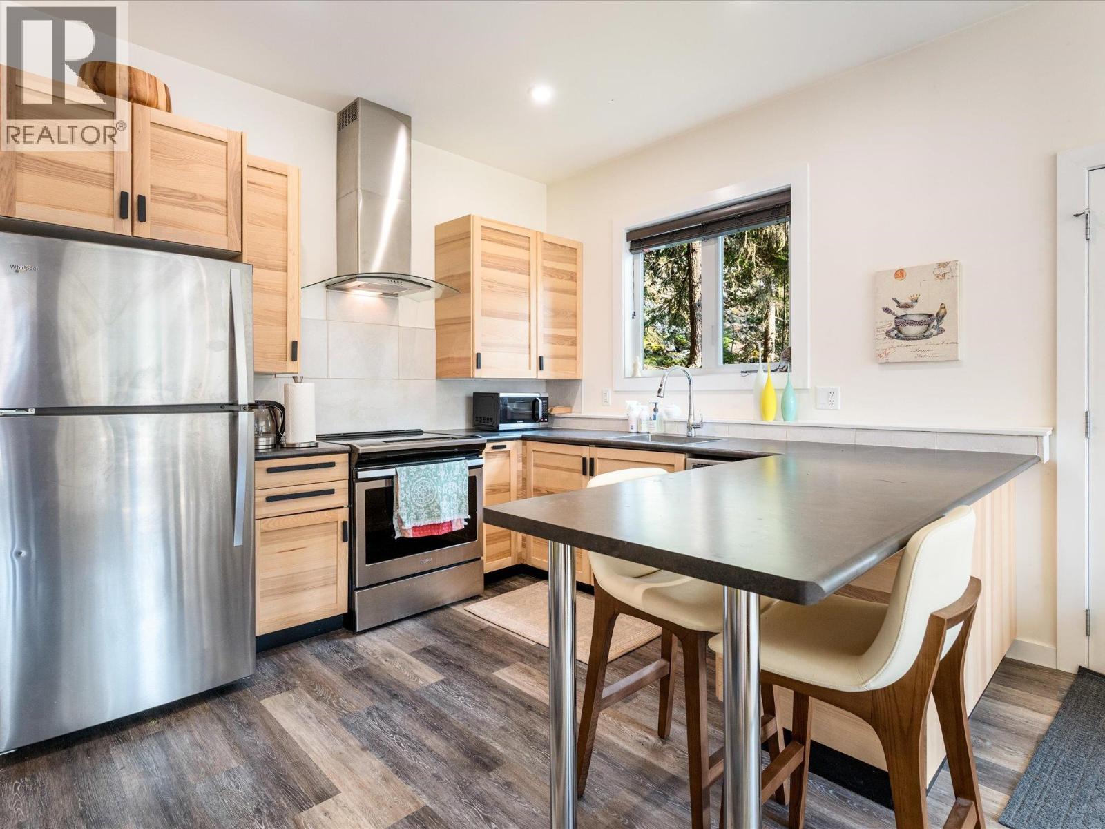 9331 Emerald Drive, Whistler, British Columbia  V8E 0G5 - Photo 31 - R3077255