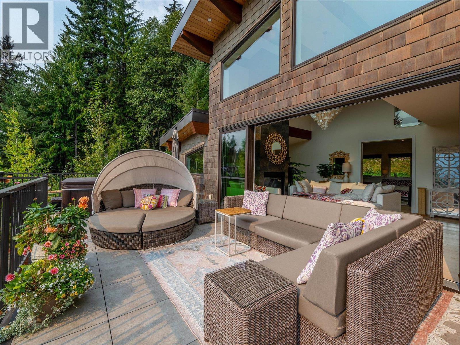 9331 Emerald Drive, Whistler, British Columbia  V8E 0G5 - Photo 12 - R3077255