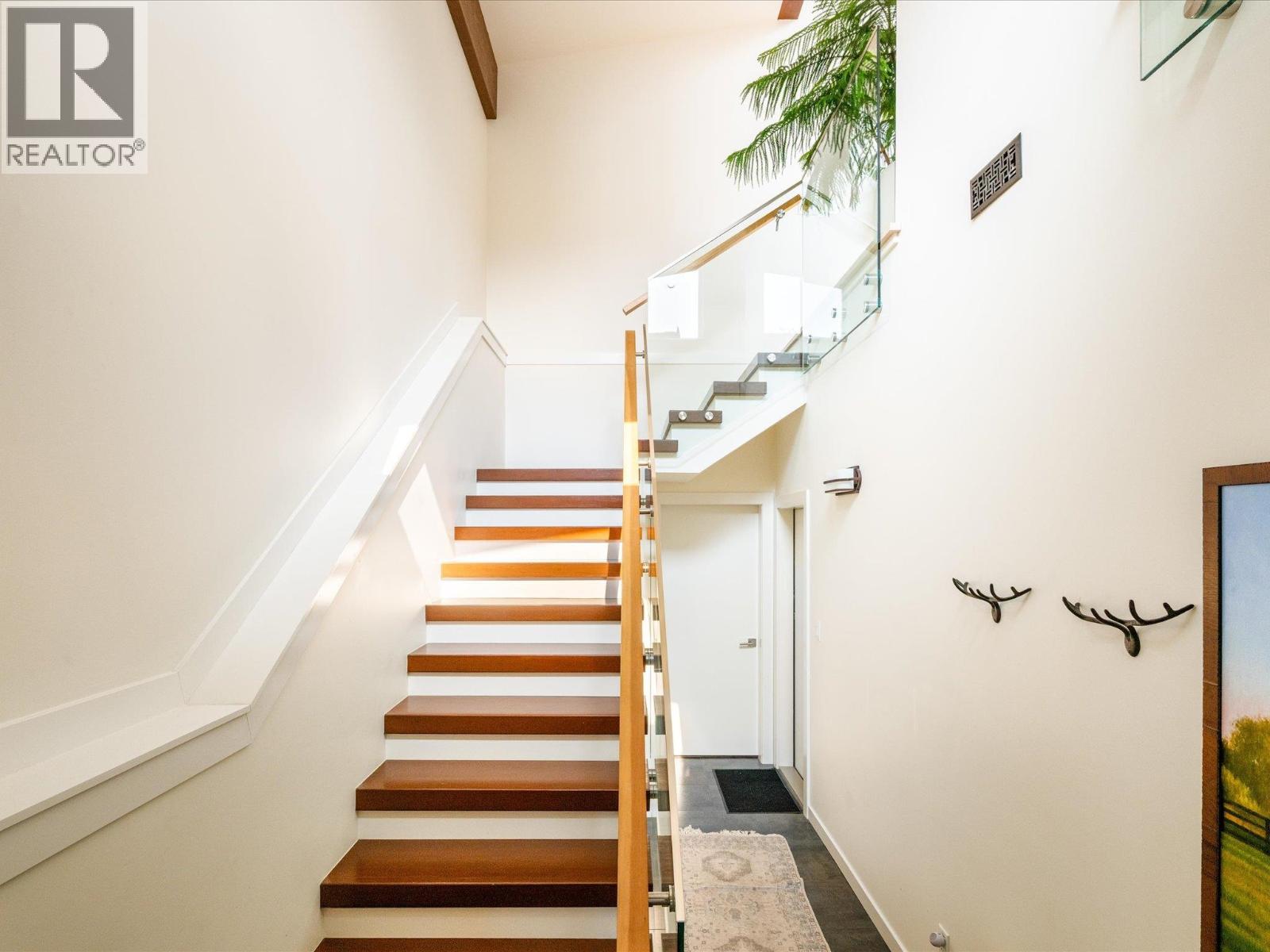 9331 Emerald Drive, Whistler, British Columbia  V8E 0G5 - Photo 28 - R3077255