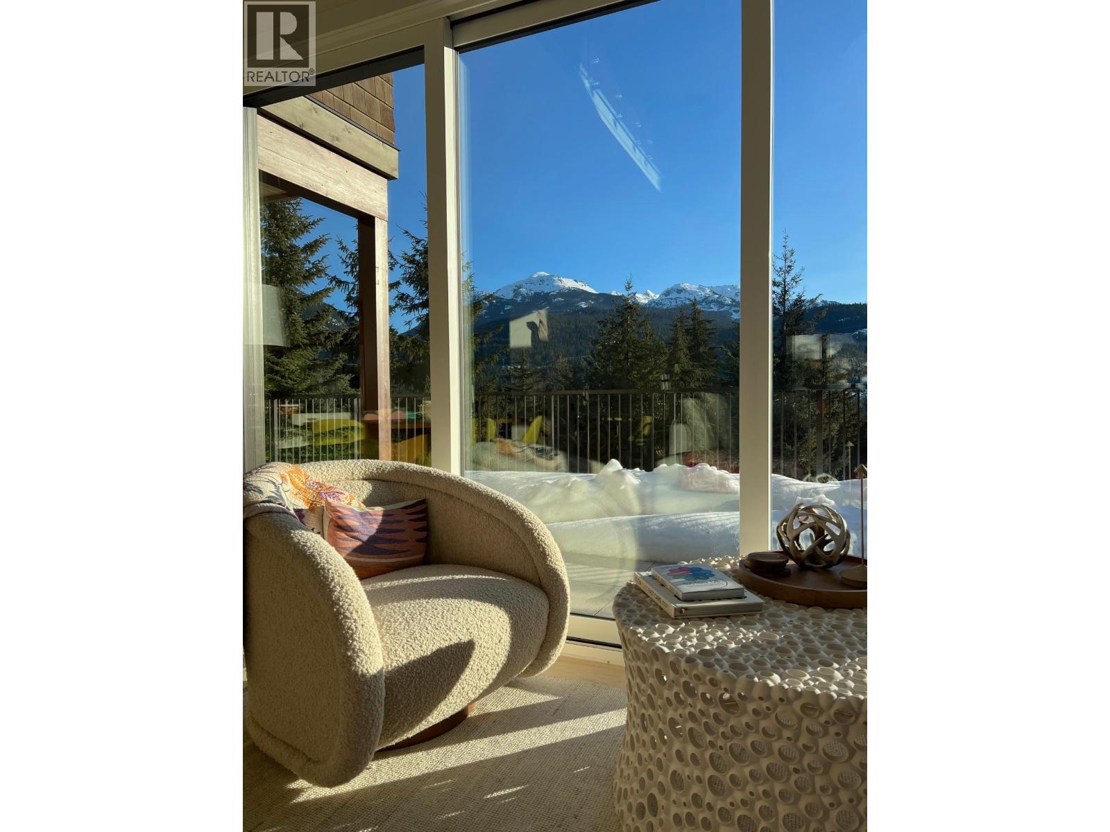 9331 Emerald Drive, Whistler, British Columbia  V8E 0G5 - Photo 36 - R3077255