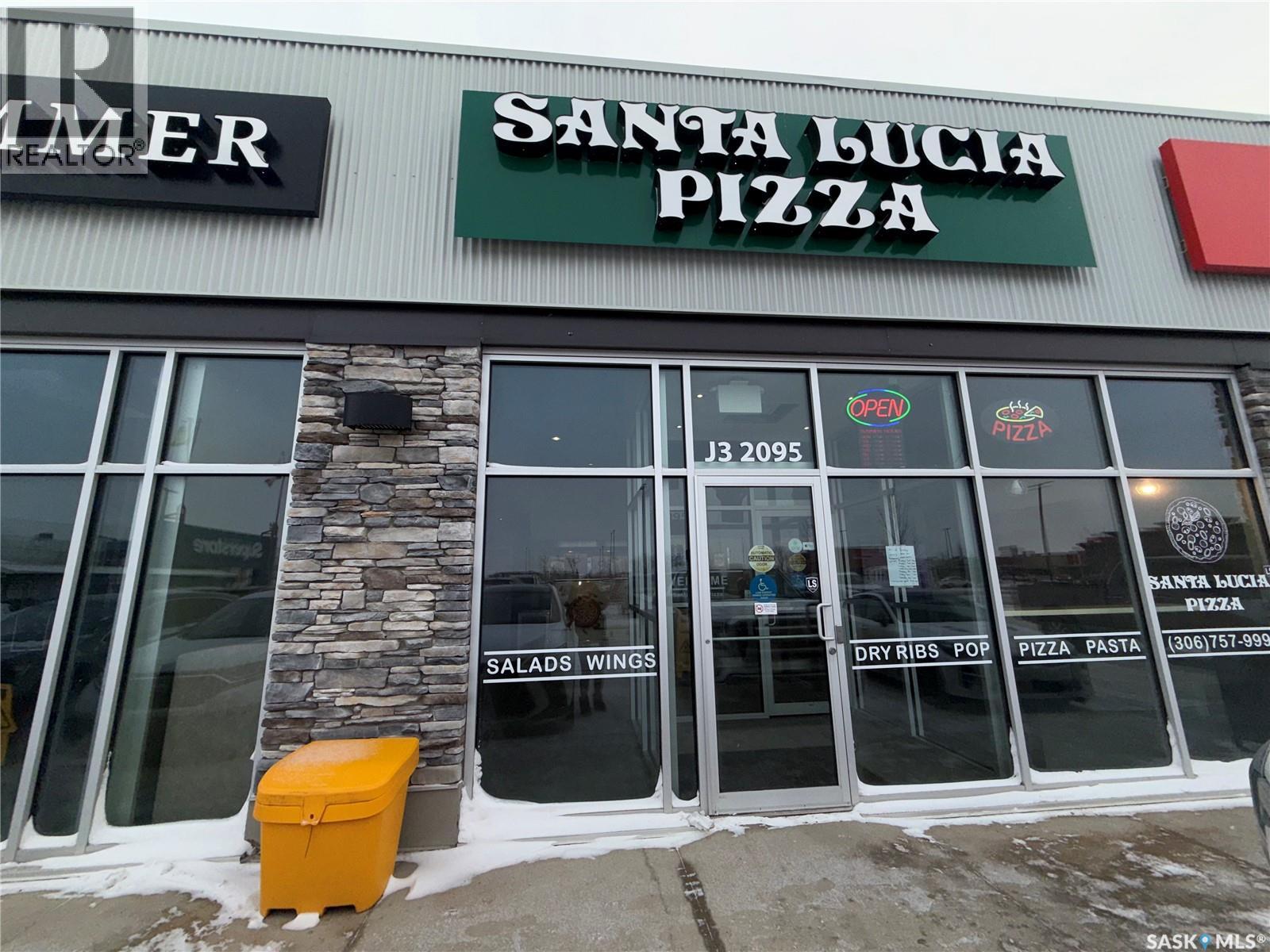 J3 2095 Prince Of Wales Drive, Regina, Saskatchewan  S4V 3A6 - Photo 1 - SK027069