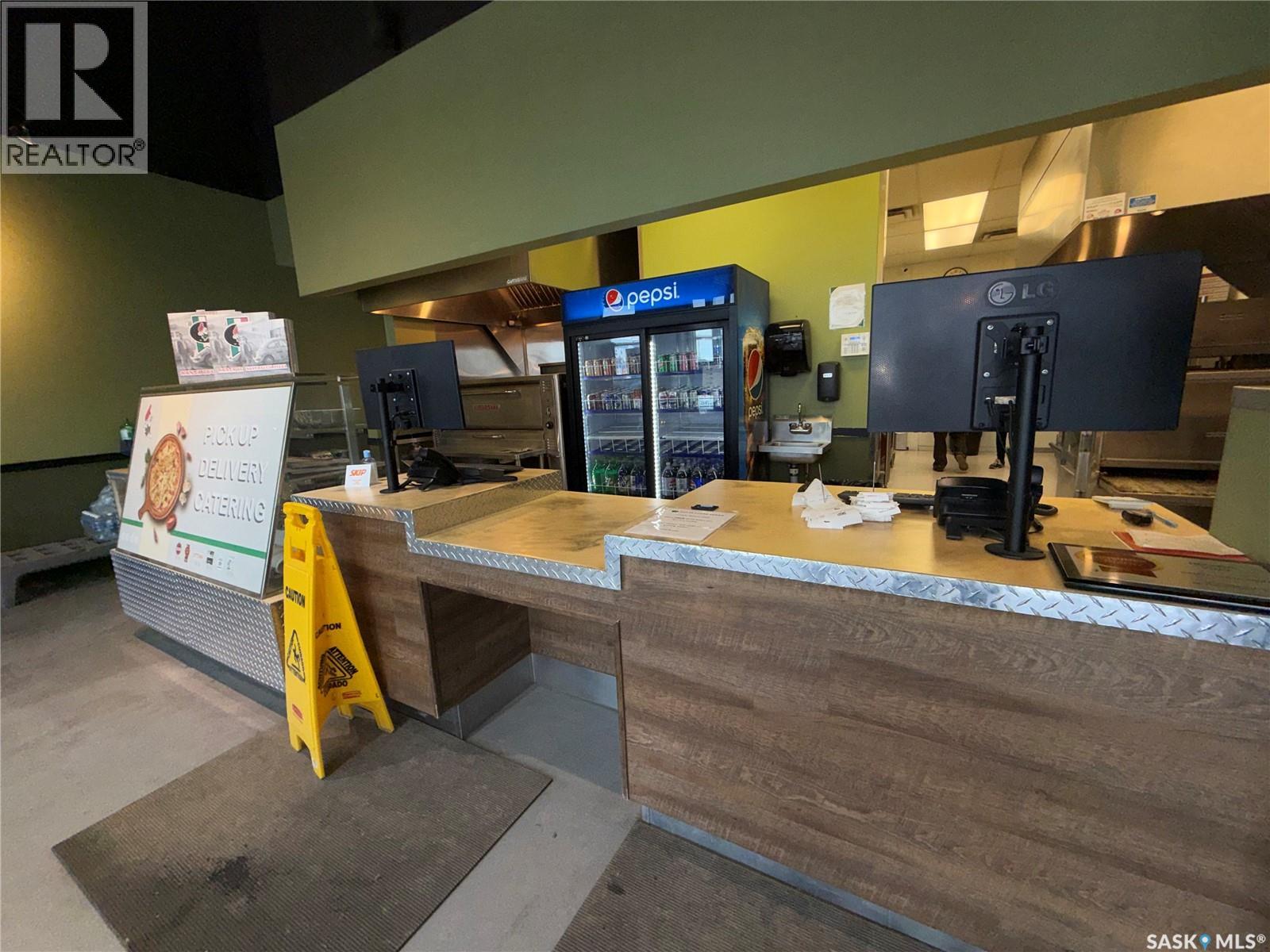 J3 2095 Prince Of Wales Drive, Regina, Saskatchewan  S4V 3A6 - Photo 5 - SK027069