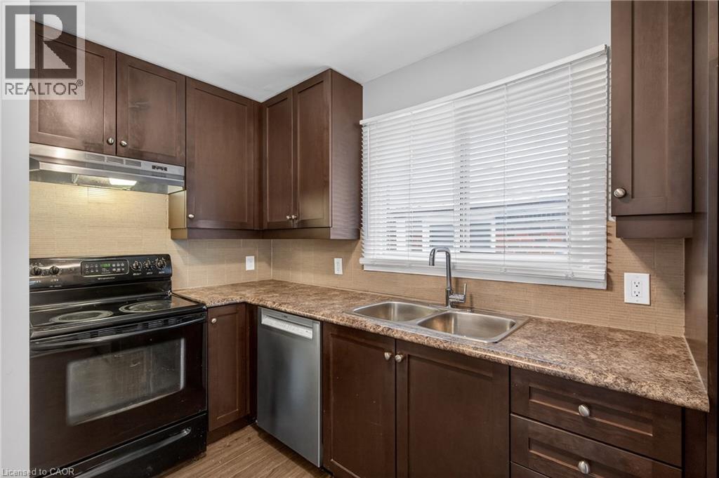 399 East 15th Street, Hamilton, Ontario  L9A 4G9 - Photo 12 - 40796265