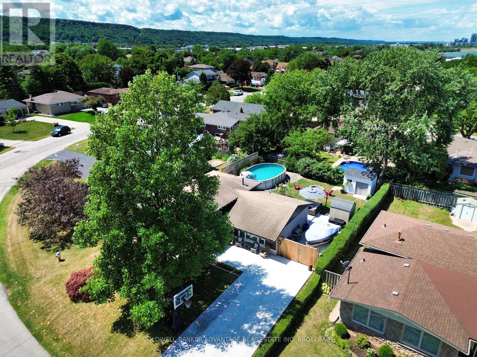 20 Karen Crescent, Grimsby (Grimsby Beach), Ontario  L3M 2E4 - Photo 44 - X12711402