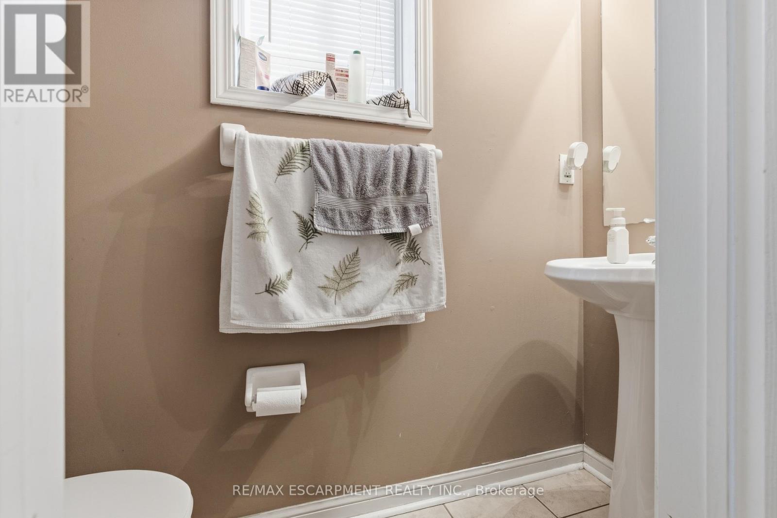 162 Panton Trail, Milton, Ontario  L9T 6K2 - Photo 15 - W12692848