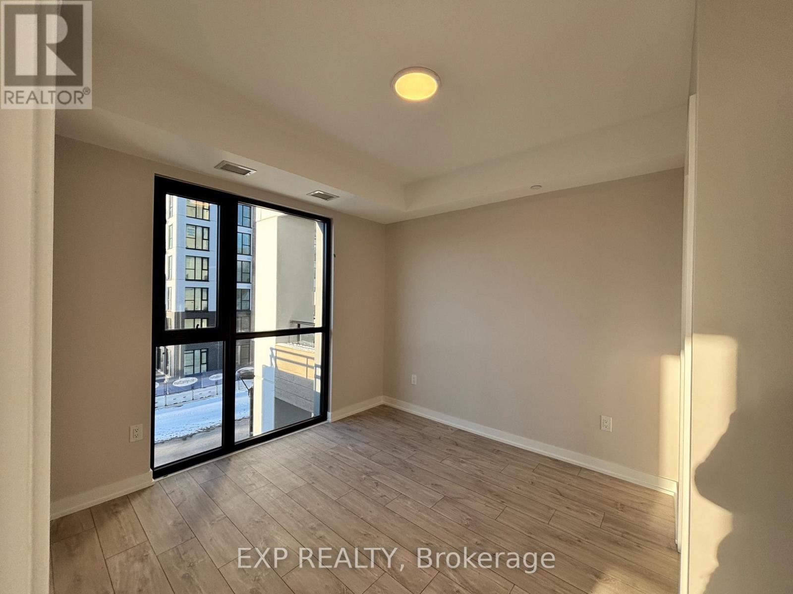 302 - 750 Whitlock Avenue, Milton, Ontario  L9E 1M4 - Photo 11 - W12707624