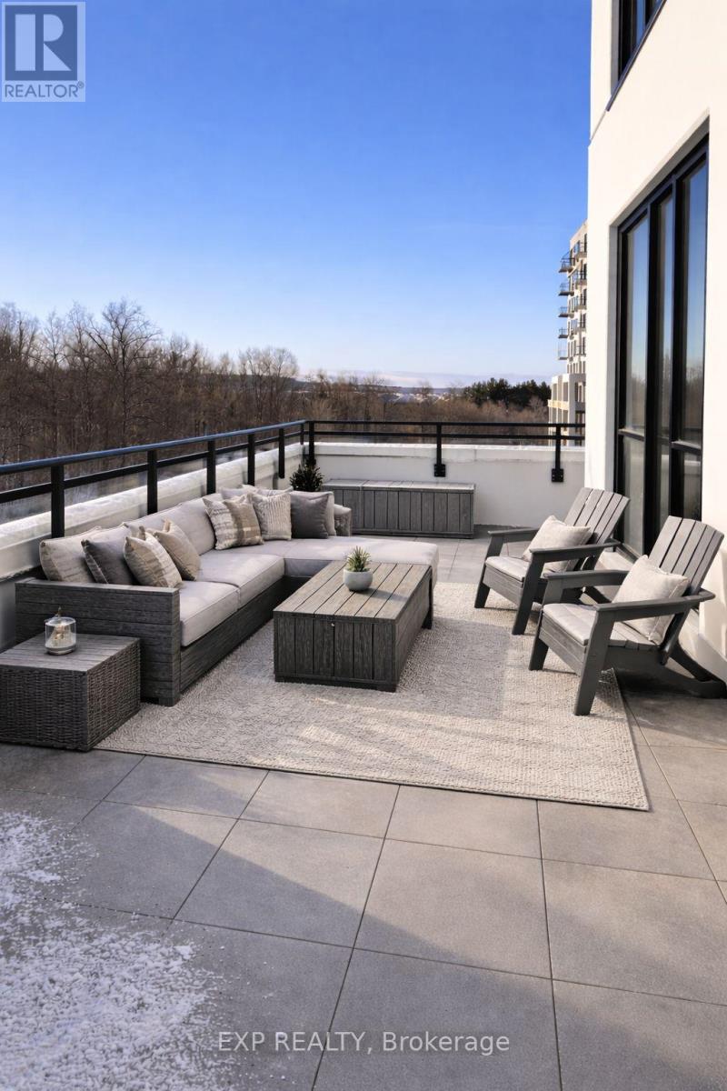 302 - 750 Whitlock Avenue, Milton, Ontario  L9E 1M4 - Photo 3 - W12707624