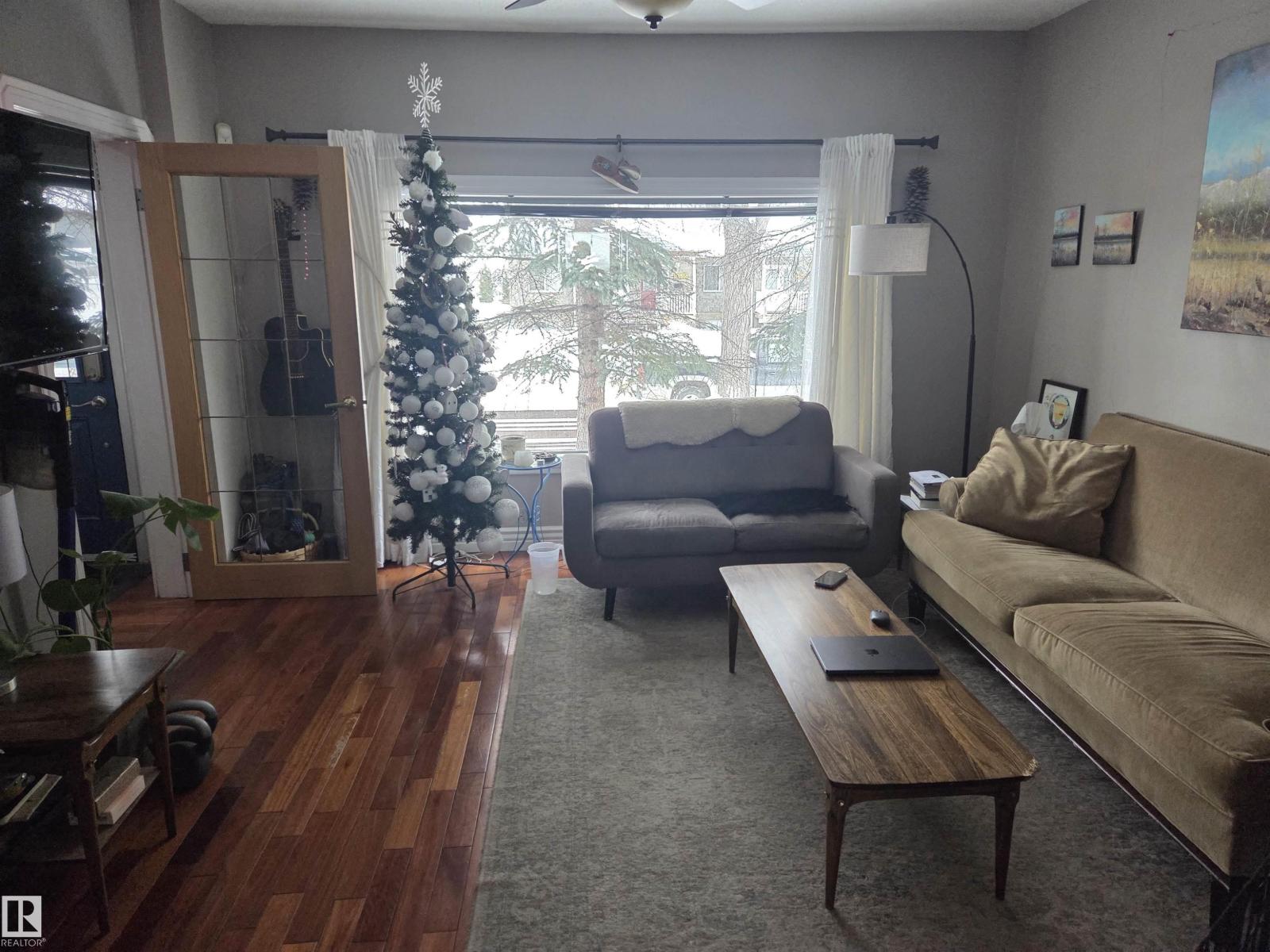 11406 96 St Nw, Edmonton, Alberta  T5G 1T4 - Photo 6 - E4470006