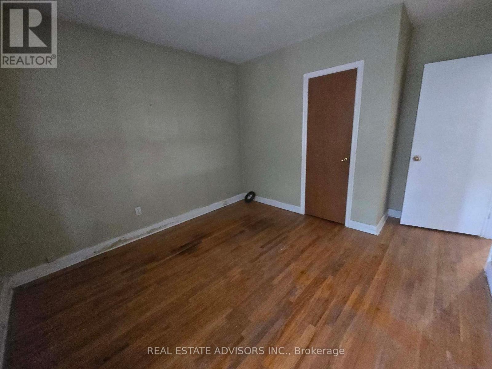 8 Virgilwood Drive, Toronto, Ontario  M2R 2B1 - Photo 11 - C12711314