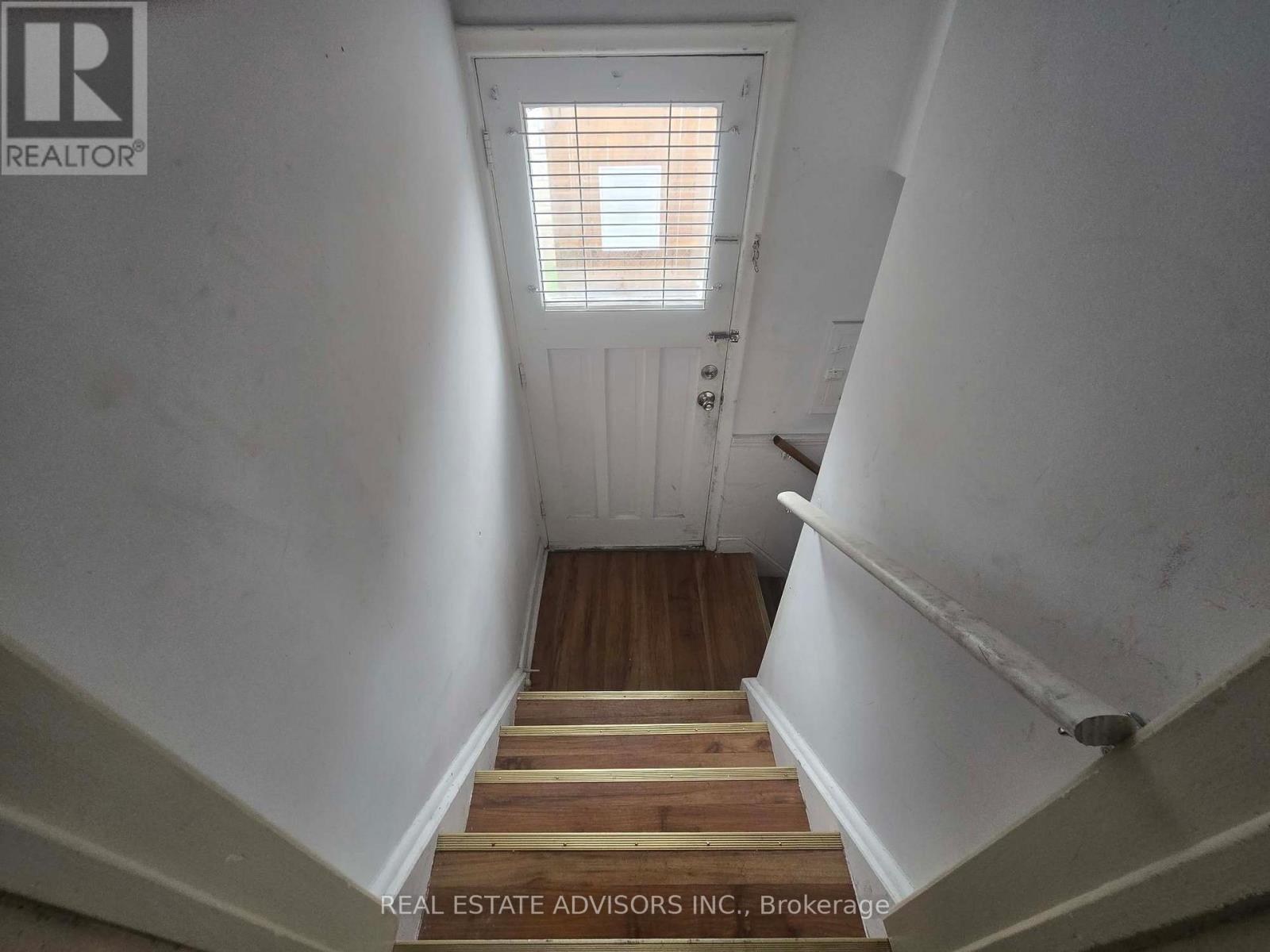 8 Virgilwood Drive, Toronto, Ontario  M2R 2B1 - Photo 15 - C12711314