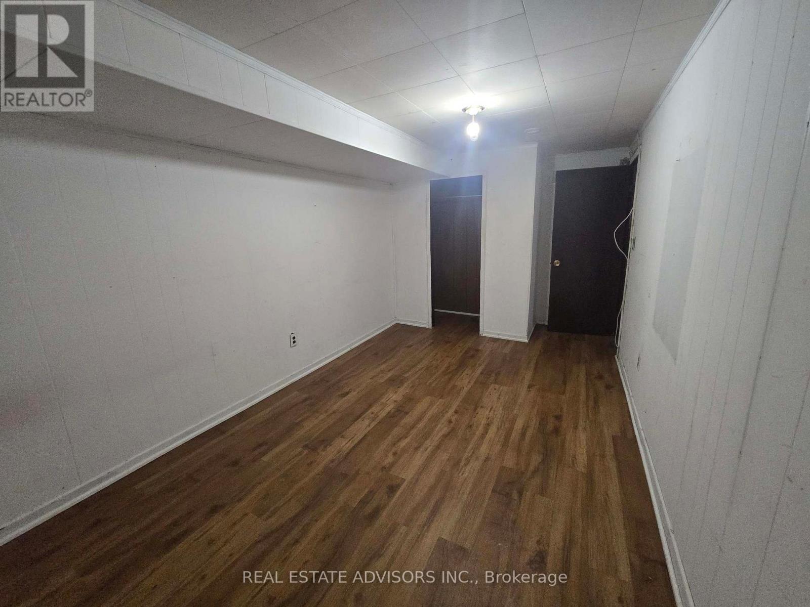 8 Virgilwood Drive, Toronto, Ontario  M2R 2B1 - Photo 28 - C12711314