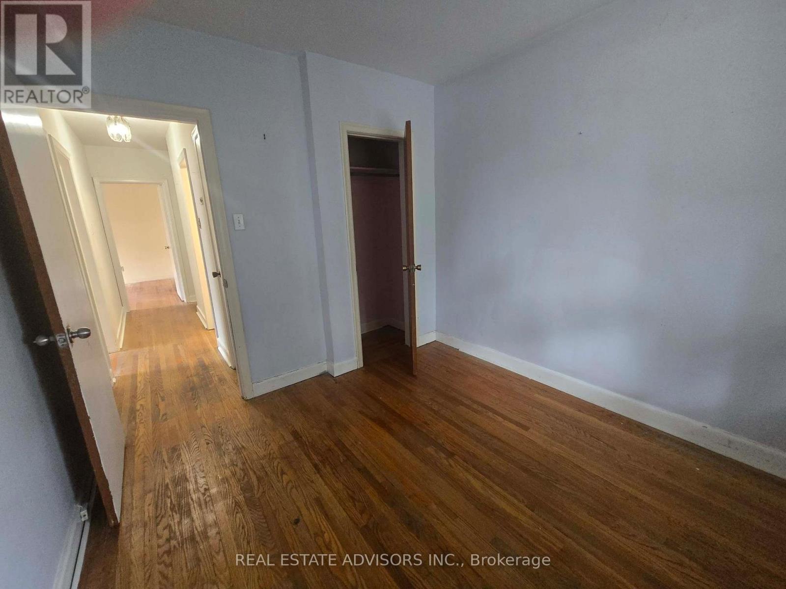 8 Virgilwood Drive, Toronto, Ontario  M2R 2B1 - Photo 9 - C12711314