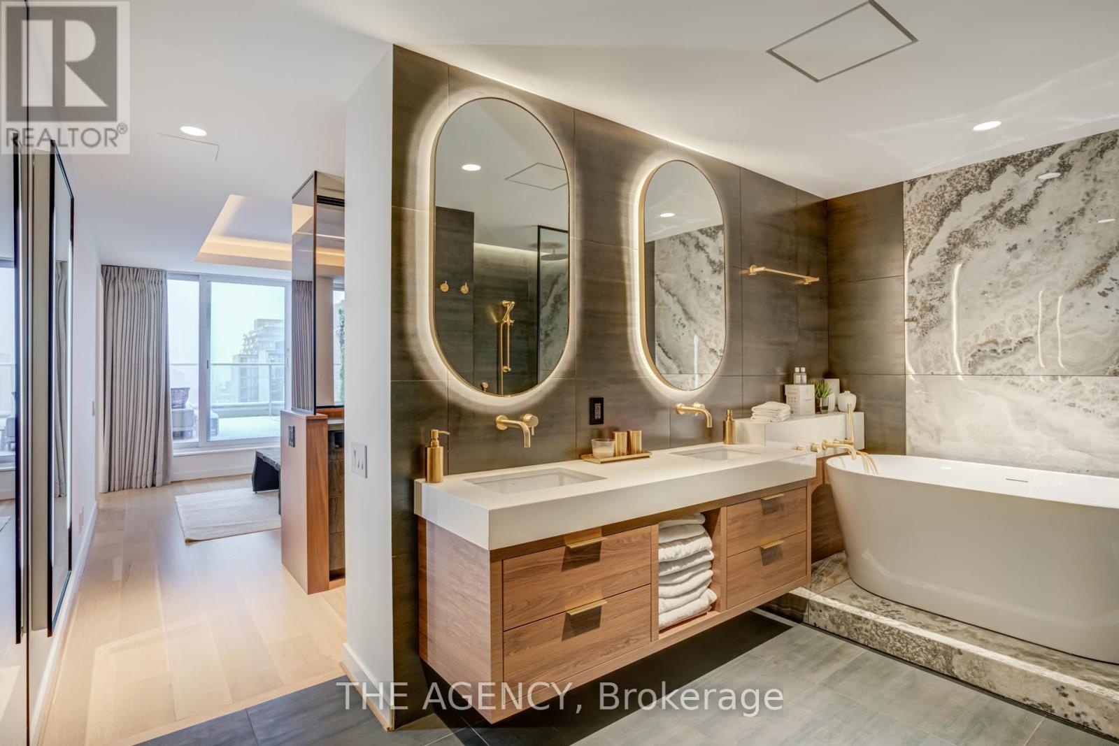 Ph1105 - 75 Portland Street, Toronto, Ontario  M5V 2M9 - Photo 16 - C12711336