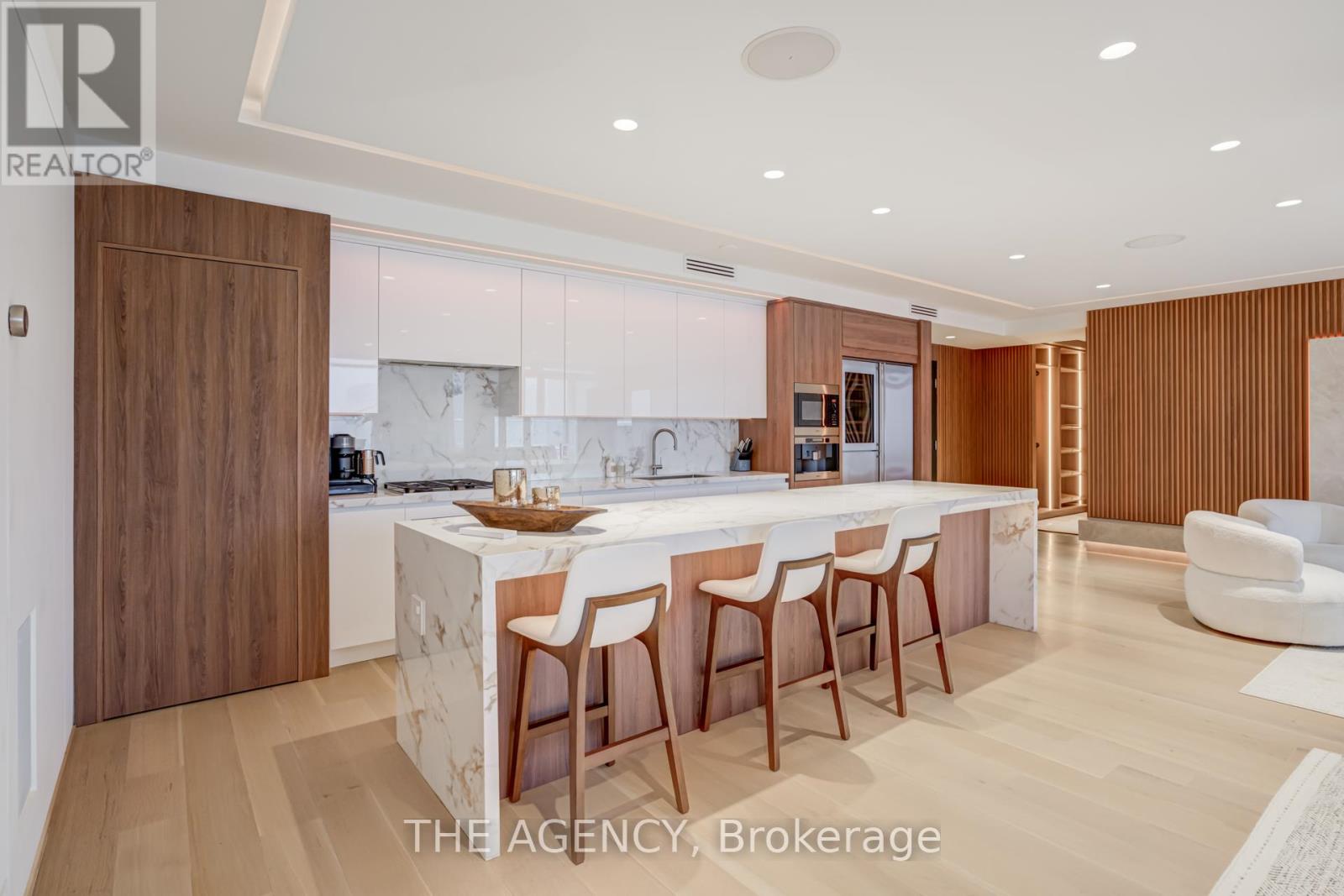 Ph1105 - 75 Portland Street, Toronto, Ontario  M5V 2M9 - Photo 8 - C12711336