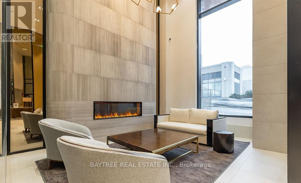 506 - 2020 Bathurst Street, Toronto, Ontario  M5P 0A6 - Photo 2 - C12711366