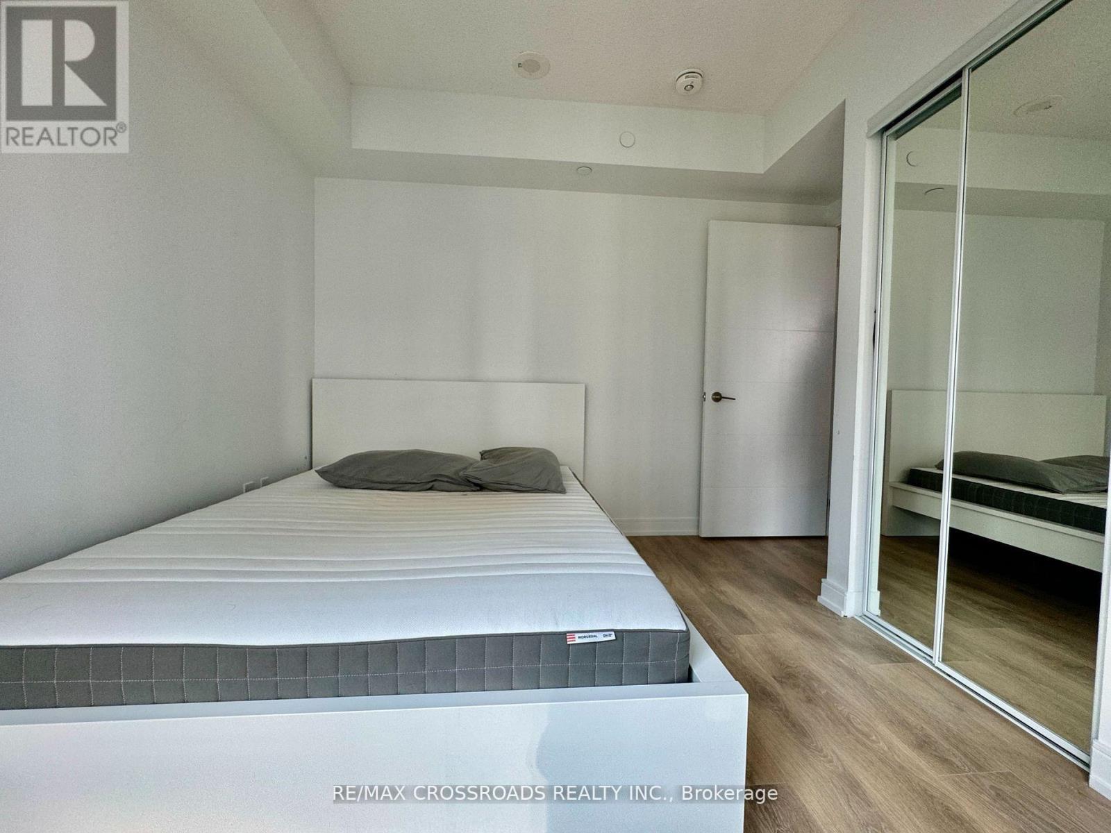 3711 - 50 Wellesley Street E, Toronto, Ontario  M4Y 0C8 - Photo 8 - C12711404