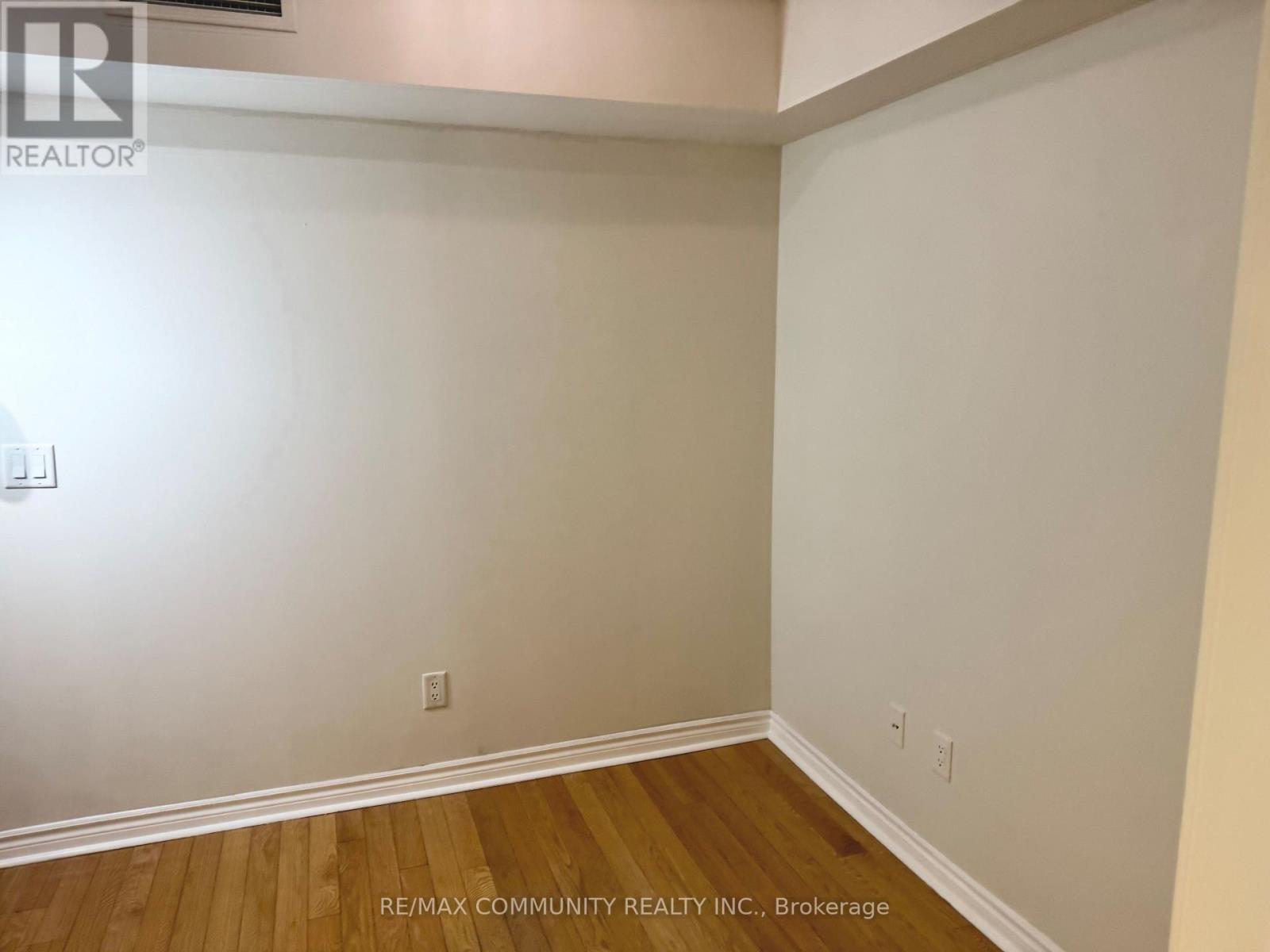 230 - 250 Wellington Street W, Toronto, Ontario  M5V 3P6 - Photo 5 - C12711410