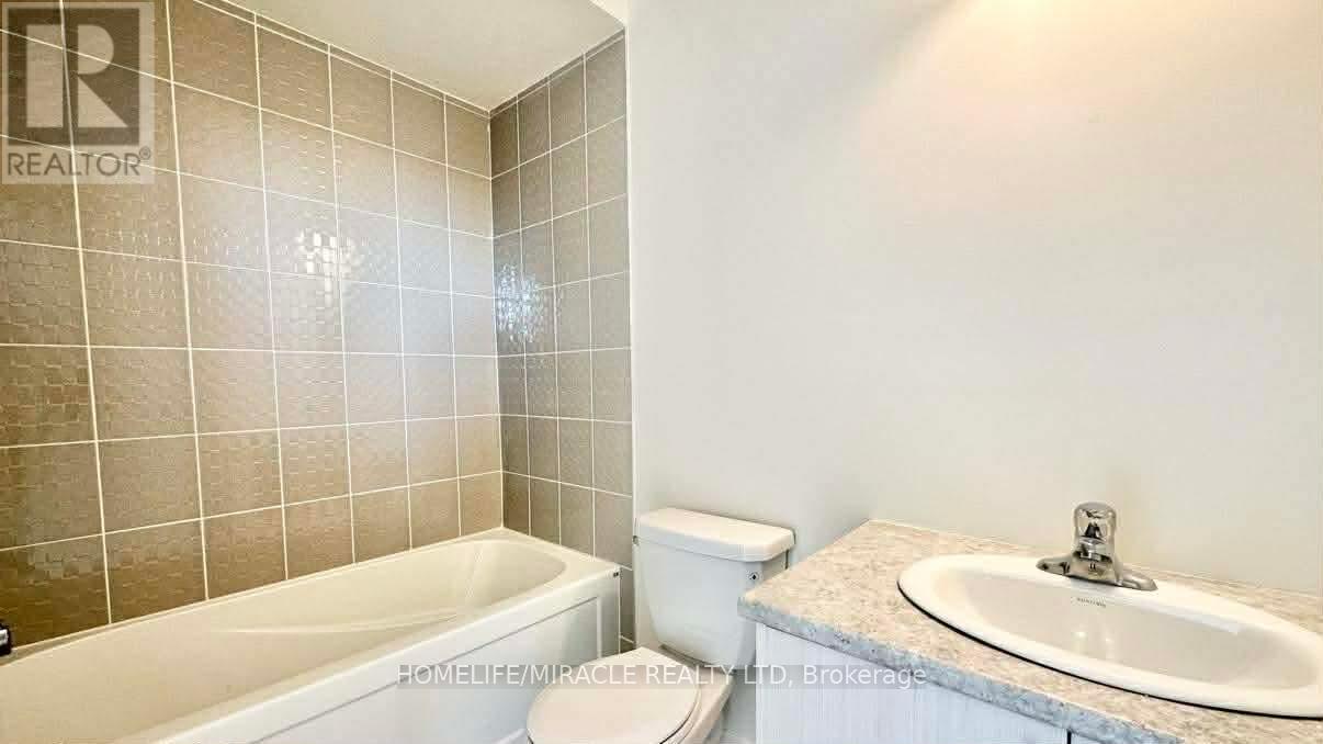 432 OKANAGAN PATH, Oshawa, Ontario