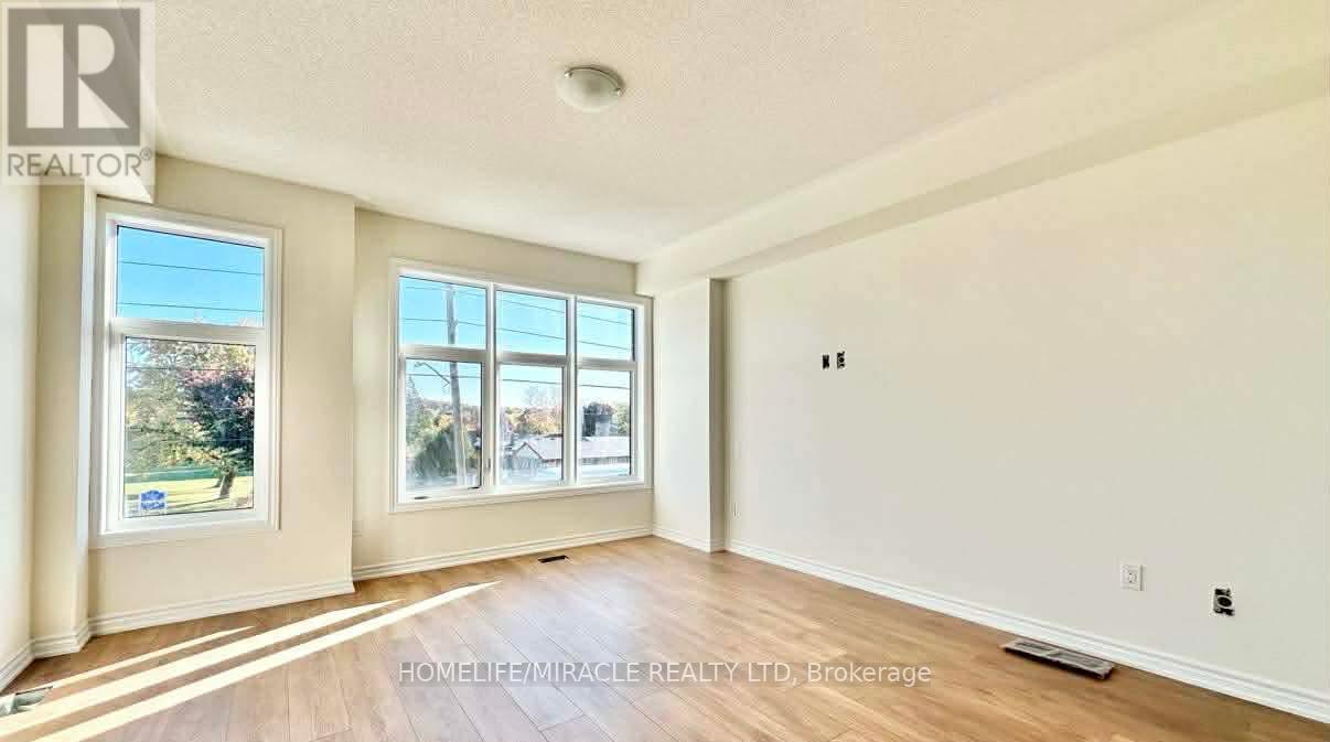 432 Okanagan Path, Oshawa, Ontario  L1H 0B1 - Photo 5 - E12711324