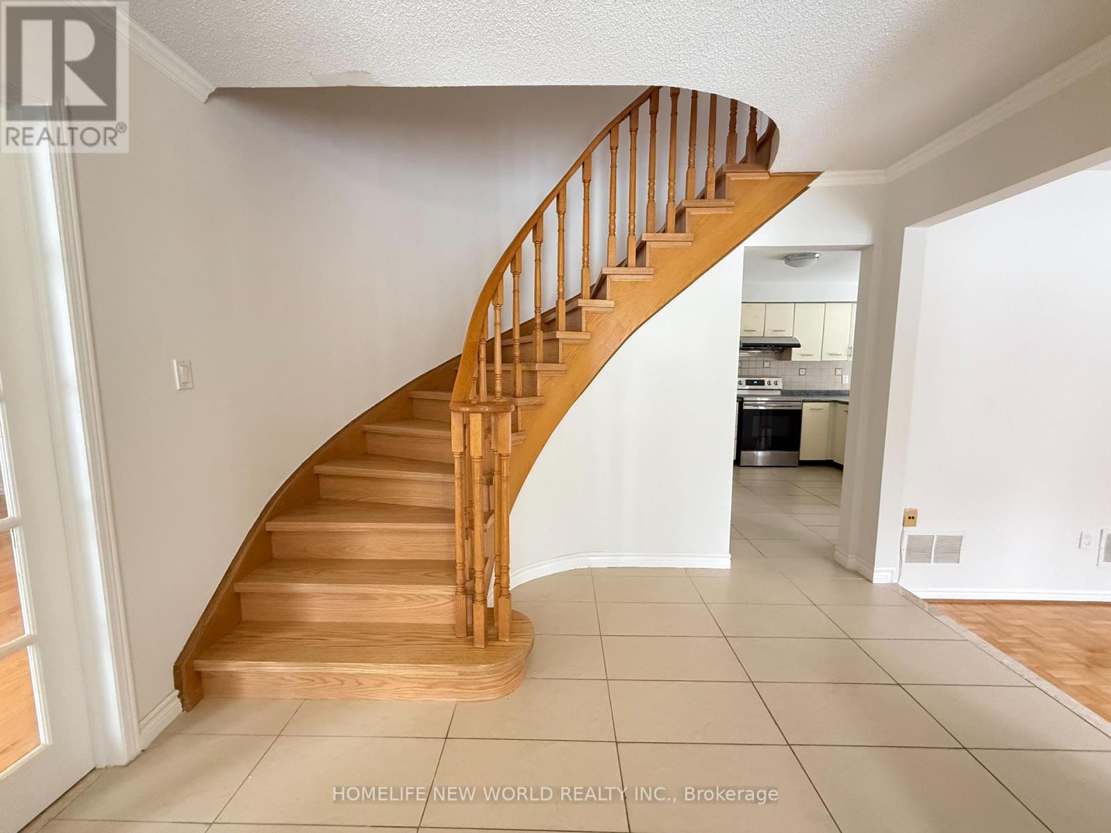 106 Morrison Crescent, Markham, Ontario  L3R 9K8 - Photo 4 - N12711332