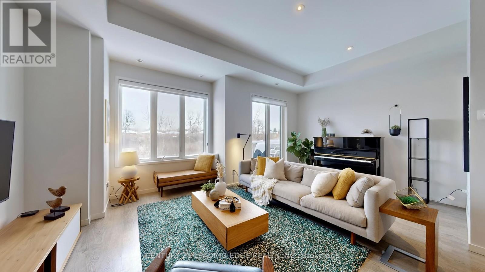 42 Genuine Lane, Richmond Hill, Ontario  L4B 0E5 - Photo 4 - N12711358