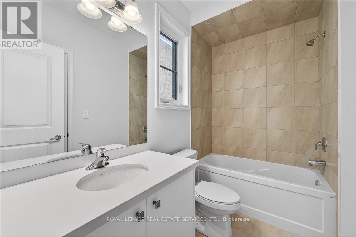 Upper - 5946 Saigon Street, Mississauga, Ontario  L5V 0E9 - Photo 23 - W12711386