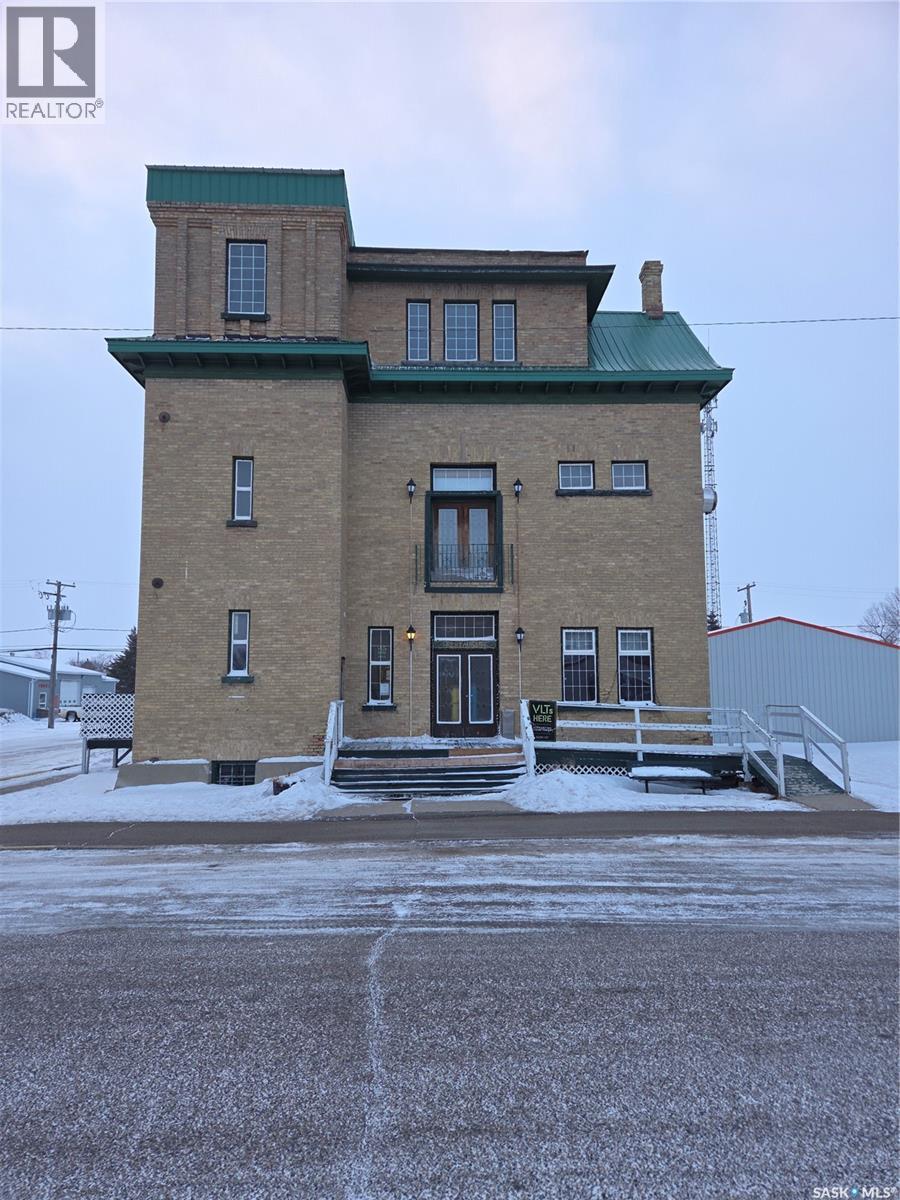 201 Main Street, Arcola, Saskatchewan  S0C 0G0 - Photo 2 - SK027083