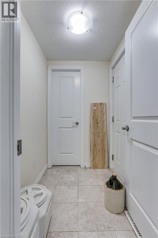 3423 Castle Rock Place Unit# 10, London, Ontario  N6L 0C8 - Photo 9 - 40766893