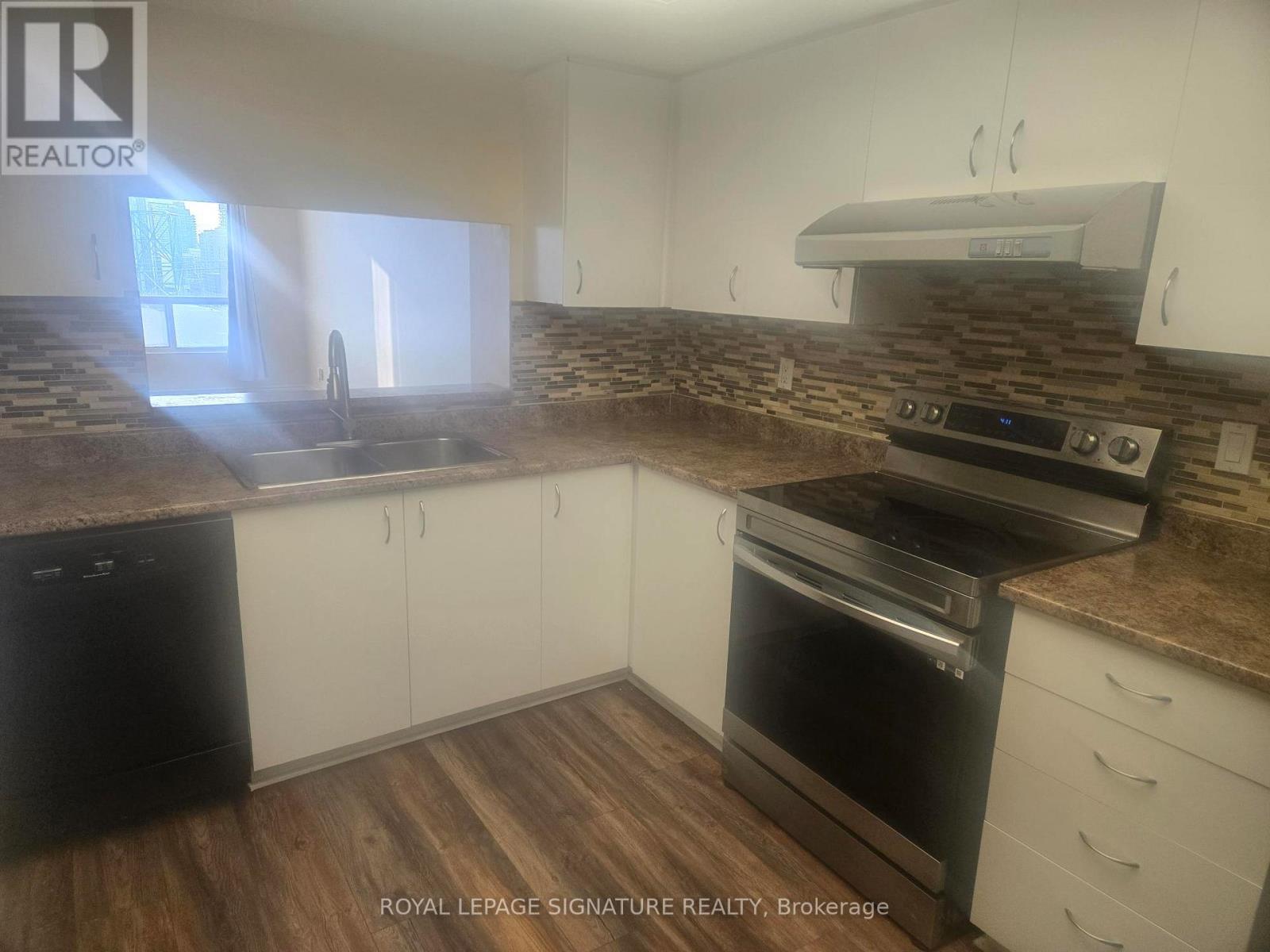 1610 - 5765 Yonge Street, Toronto, Ontario  M2M 4H9 - Photo 3 - C12710976