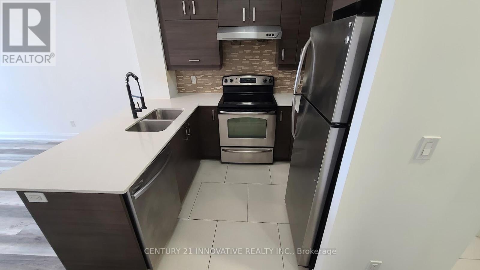 703 - 8228 Birchmount Road, Markham, Ontario  L3R 1A6 - Photo 7 - N12711100